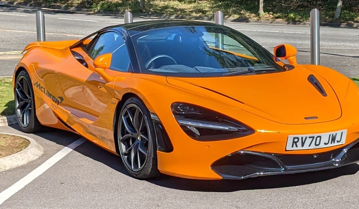 BMW Mclaren 720s (2017)